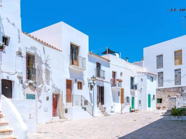 IBIZA : Old Town Guided Tour With a Local - Customer Feedback