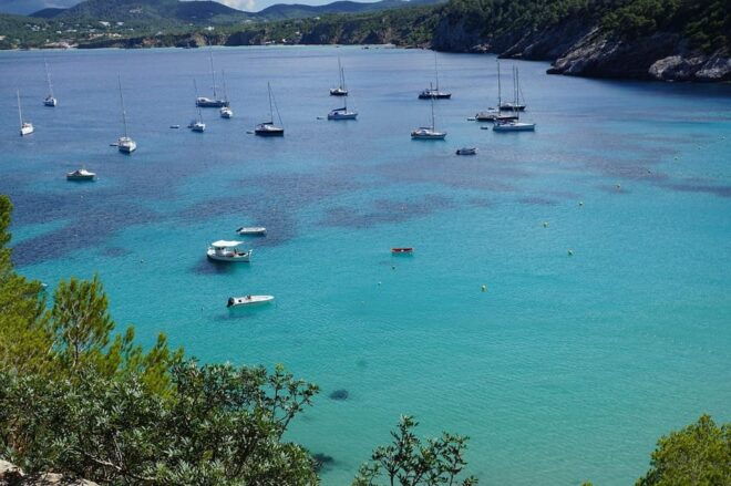 Ibiza: Private Boat Trip With Paddle Surfing and Snorkelling - On-Board Amenities