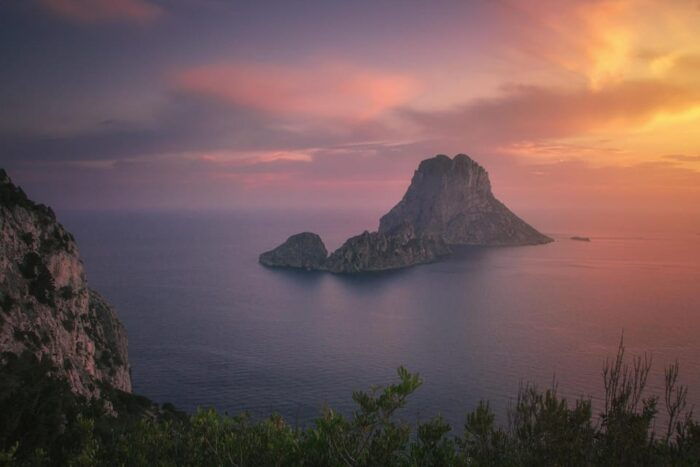 Ibiza Private Guided City Tour - Shopping at the Hippy Market