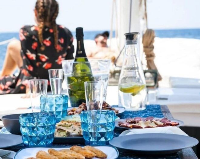 Ibiza: Private Sailboat With Premium Open Bar, Food & Music - Paddle Surfing and Food Tastings