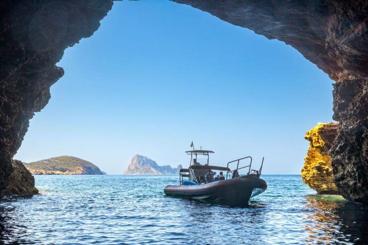 Ibiza: Private SpeedBoat to Es Vedra & Atlantis + Snorkel - Good To Know