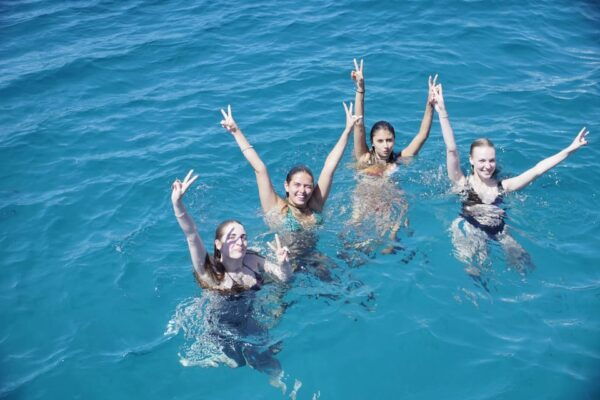 Ibiza: Scenic Sunset Cruise With Tapas and Drinks - Discovering Ibizas Coastline