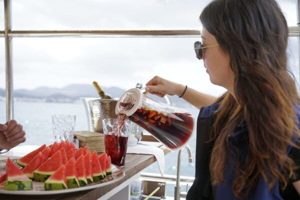 Ibiza: Scenic Sunset Cruise With Tapas and Drinks - Relaxation and Sunbathing