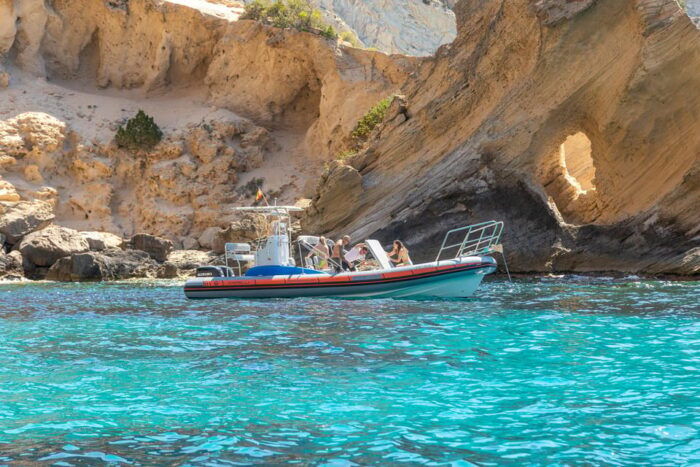 Ibiza: Speedboat Trip to Atlantis & Es Vedra Snorkel+Paddle - Exploring Es Vedrá: The Mystical Island