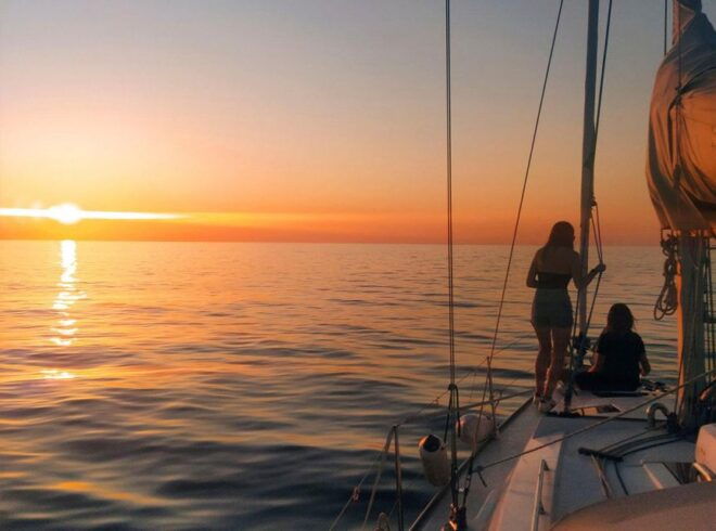 Ibiza: Sunset Boat Trip With Gourmet Appetizers & Champagne - Experience Highlights