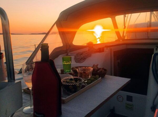 Ibiza: Sunset Boat Trip With Gourmet Appetizers & Champagne - The Sum Up