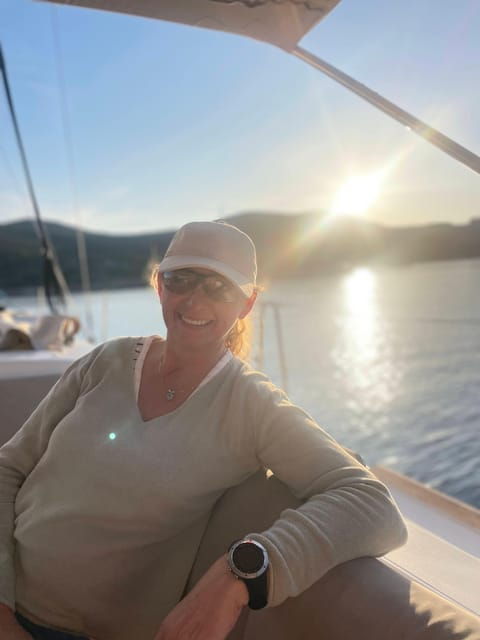 Ibiza: Sunset Sailing Tour With Wine - Sunset Sailing: A Breathtaking Experience