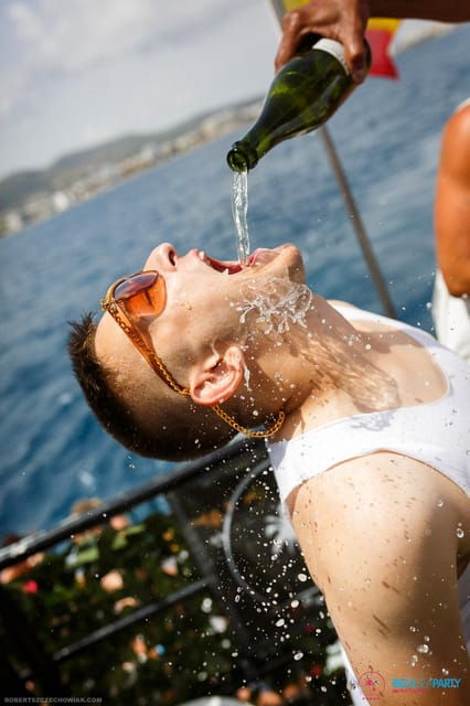 Ibiza Unlimited Drinks Boat Party + Pre Pool Party - Boat Party Highlights