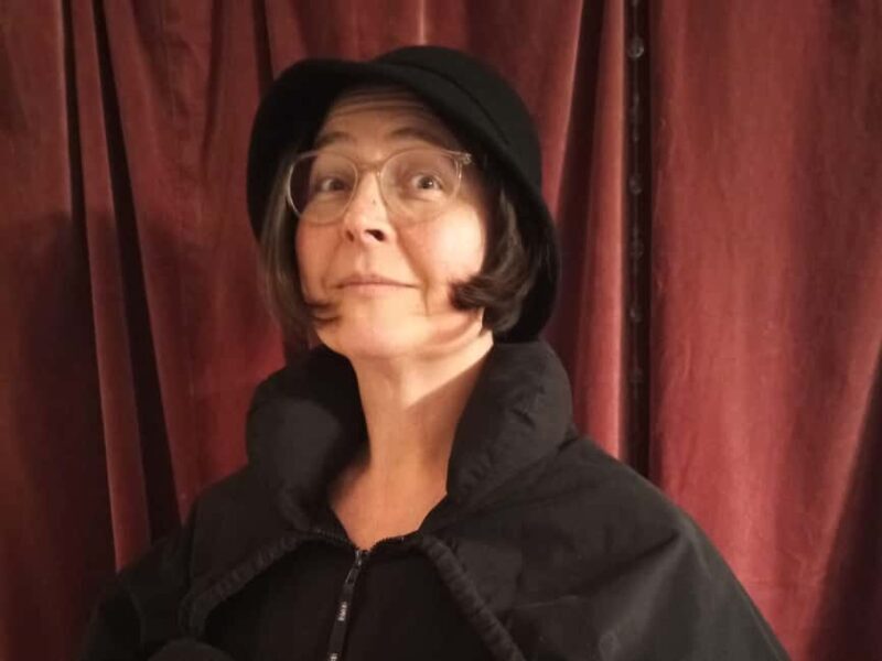 "Ice-Cold Ghost Breath"  a spooky tour that will make you smile. - The Guide: Rana