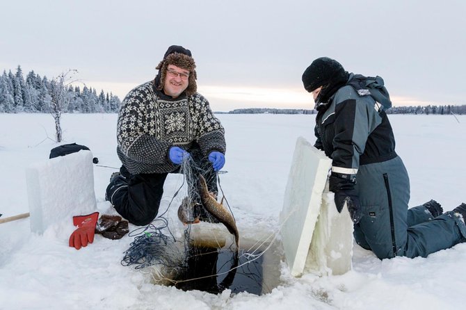 Ice Fishing From Rovaniemi - Transportation to the Fishing Spot