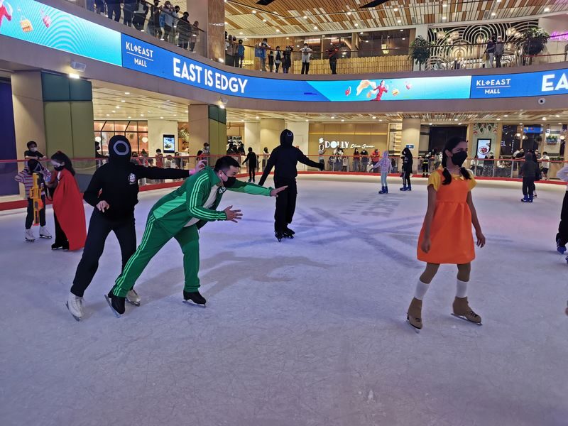 Ice Skating Experience with Blue Ice Skating Rink in Kuala Lumpur - Getting the most from the visit