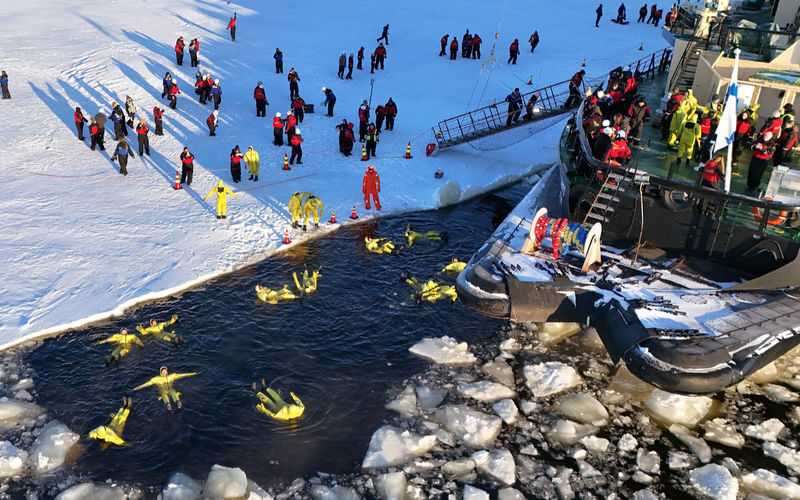 Icebreaker Sampo Afternoon Cruise with Ice Floating and Lunch - A historic icebreaker, not just a boat ride