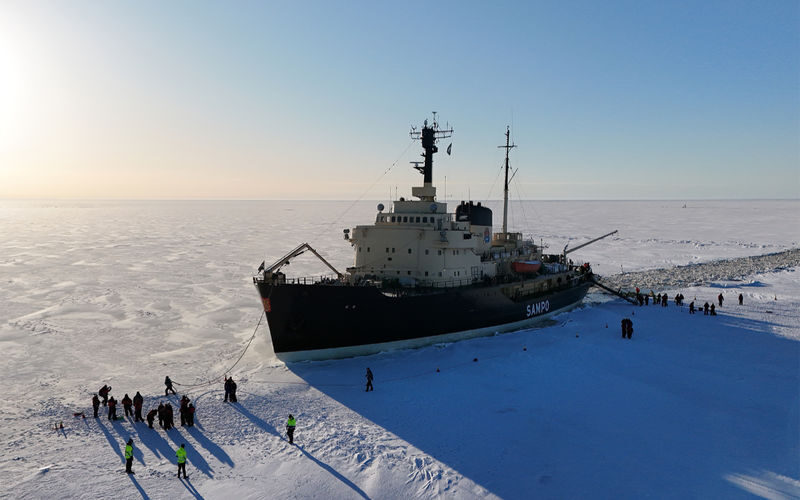 Icebreaker Sampo Afternoon Cruise with Ice Floating and Lunch - Four hours aboard Sampo