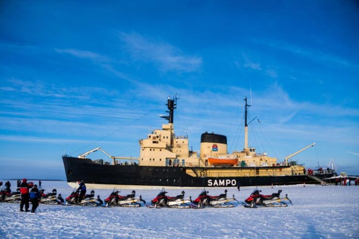 Icebreaker Sampo Cruise Ice Floating From Rovaniemi - Good To Know