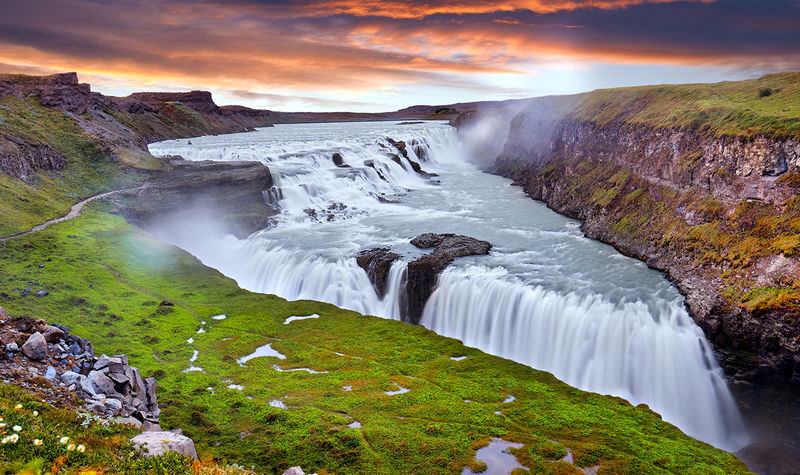Iceland Golden Circle & Blue Lagoon Day Tour (Crater Lake Geysers & Golden Waterfall) - Strokkur and the geothermal fields