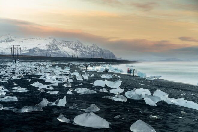 Iceland: Hidden Powers & Northern Lights 6 Day Guided Tour - Included Experiences
