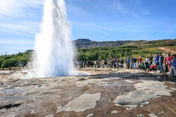 Iceland: Iceland Complete 10 Day Multiday Guided Tour - Frequently Asked Questions