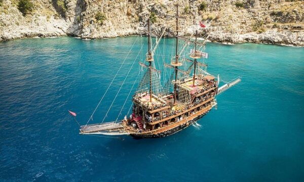 Icmeler Pirate Boat Trip, Lunch, Unlimited Drinks Foam Party - Onboard Activities