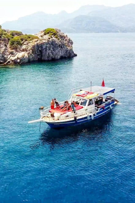 Icmeler: Private Boat Cruise With Lunch - Delectable Dining Offerings