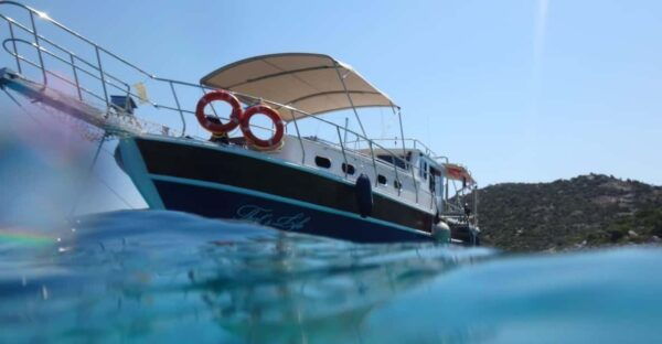Icmeler: Private Boat Cruise With Lunch - Health and Safety Considerations