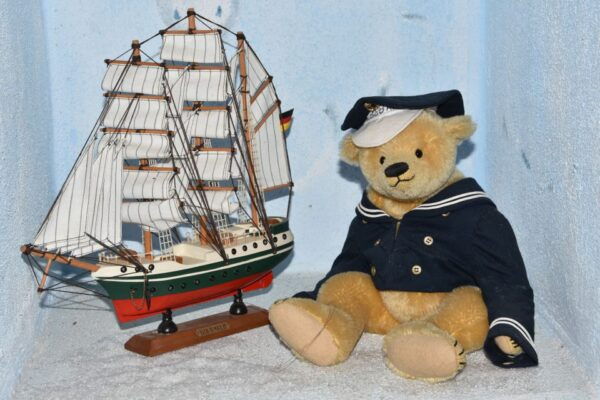 Icod De Los Vinos: Artlandya Doll World Entry Ticket & Tour - Terrace Relaxation and Mountain Views