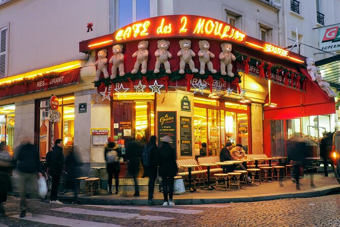 Iconic Amelie Movie Locations - Private Tour With Friendly Guide - Amelie Movie Locations Overview