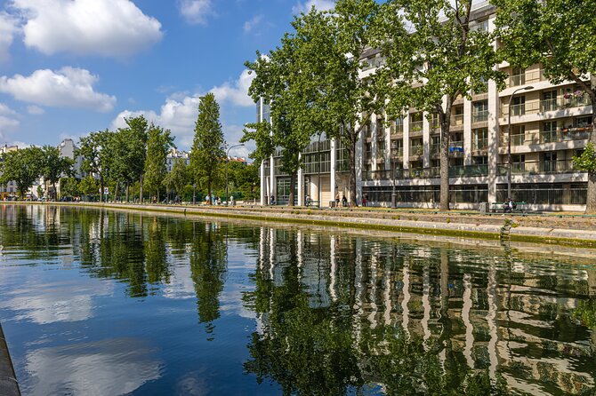 Iconic Amelie Movie Locations - Private Tour With Friendly Guide - Top Amelie Film Locations