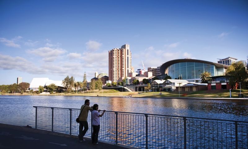 Iconic City Landmarks Guided Half Day Tour in Adelaide - At a glance: what you get for the morning