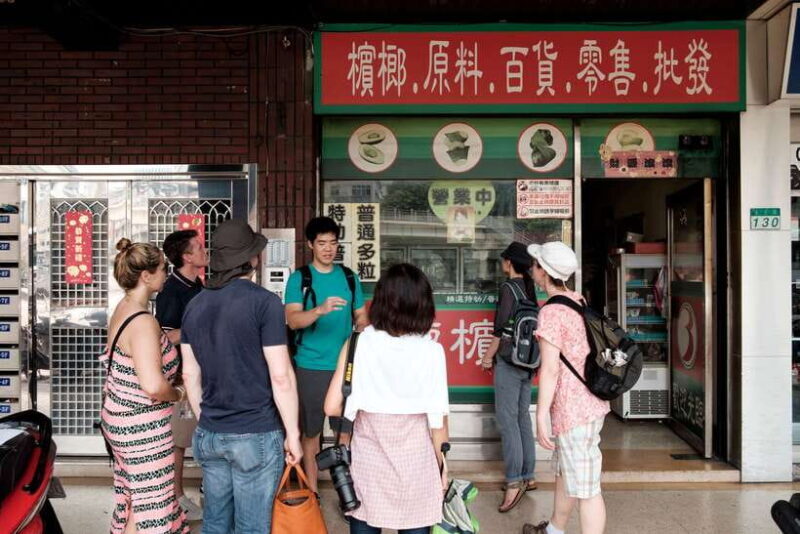 Iconic Food Tour: Local Street Food, Drinks & Sites - Final Thoughts