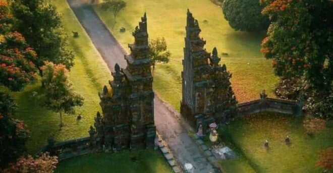 Iconic Handara Gate,Banyumala Waterfall and Lake Temple - Lake Temple: Tranquility and Serenity