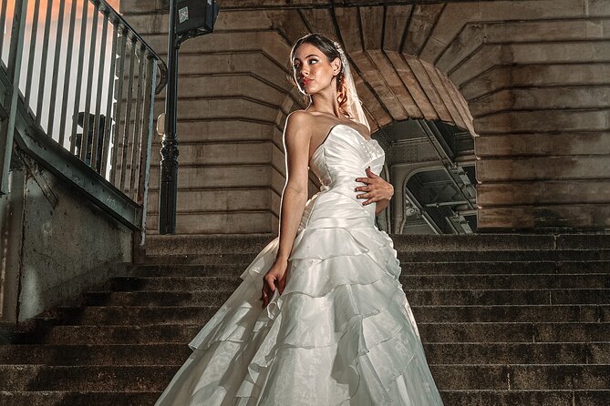 Iconic Portraits in an Exclusive Photoshoot at the Eiffel Tower - Behind-the-Scenes of an Exclusive Photoshoot