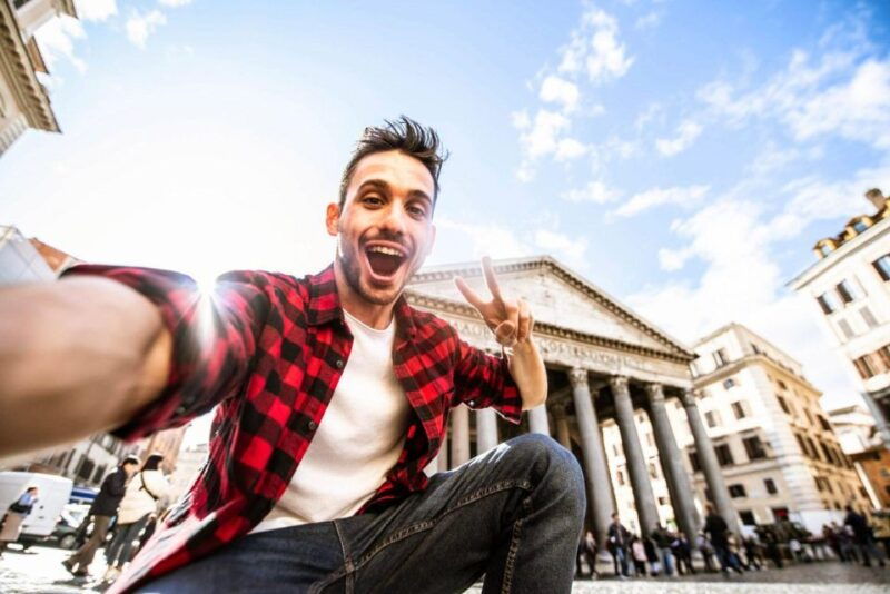 Iconic Rome: Guided Tour of Historic Squares & Fountains - Detailed Breakdown of the Itinerary