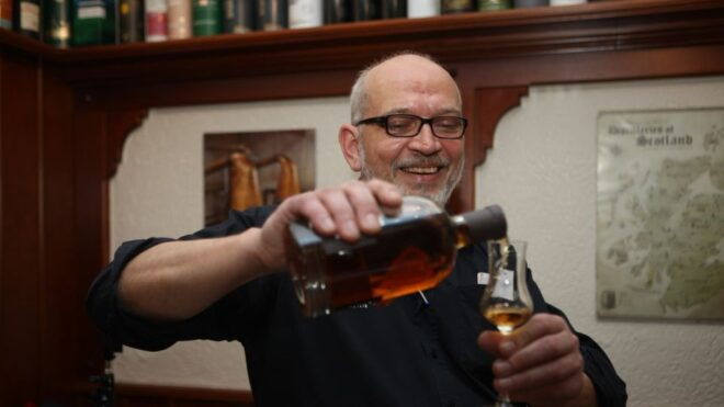 Idstein: Guided International Whiskey Tasting Experience - Full Description