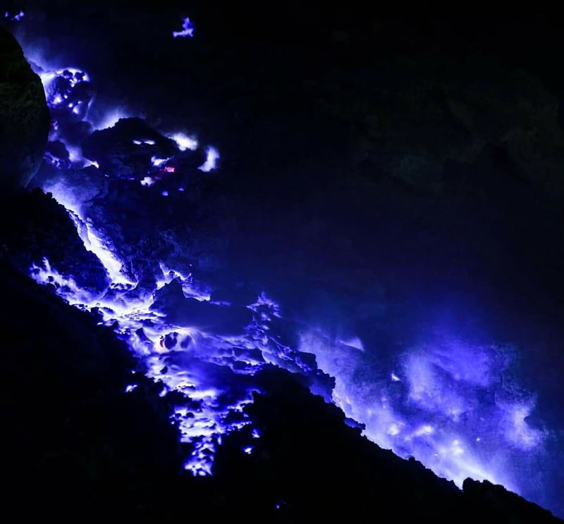 Ijen Blue Fire Hiking Tour from Bali - Sunrise and the crater lake are the dependable payoff