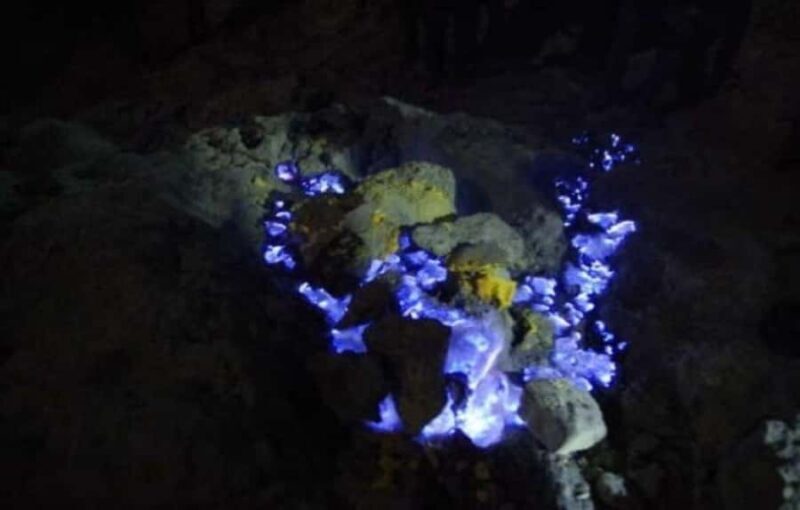 Ijen Crater: Blue Fire and Sulfur Mines Half-Day Tour - Good To Know