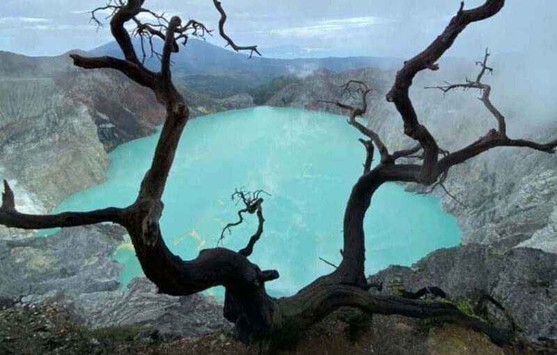 Ijen Crater: Blue Fire and Sulfur Mines Half-Day Tour - A Deep Dive into the Ijen Crater Experience