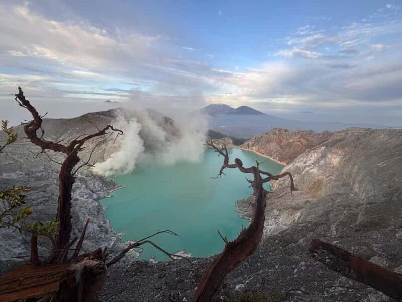 Ijen Crater: Midnight Adventure - A Detailed Look at the Ijen Crater Midnight Adventure