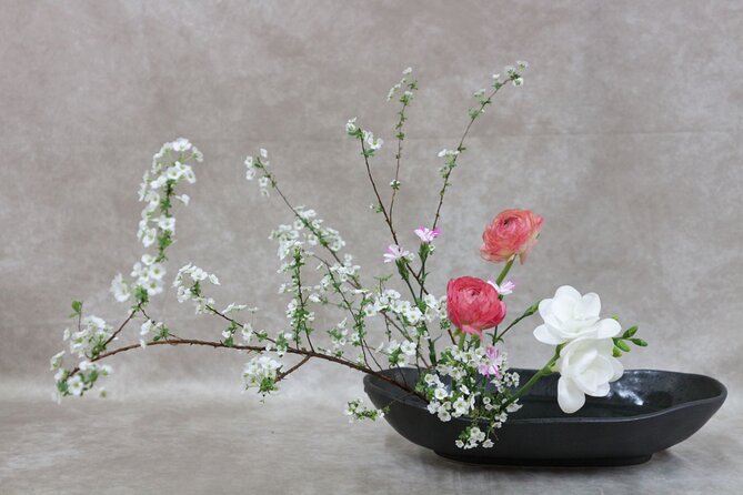 Ikebana Experience in Shinjuku - Meeting Point and End Point