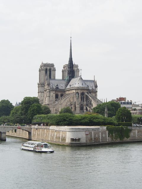 Ile De La Cite & Notre Dame Exterior | Guided Tour | 1h - Cancellation and Booking Policy
