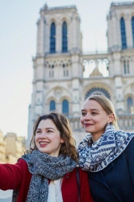 Île De La Cité Walking Tour + Saint Chapelle Entry Ticket - Prohibited Items
