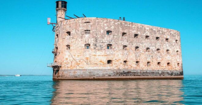 Ile D'oléron: Boat Trip to Fort Boyard 1h00 - Meeting Information