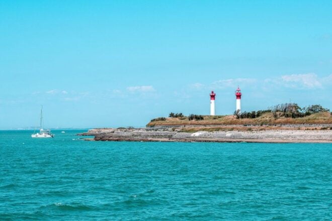 Ile D'oléron: Boat Trip to Fort Boyard 1h00 - Inclusions and Cancellation Policy