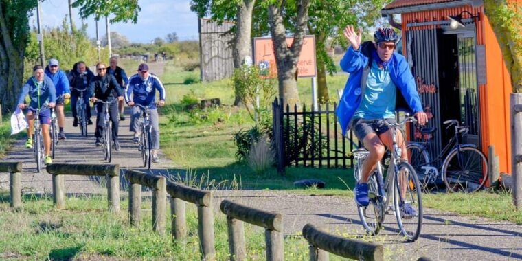 Ile D'oléron: Life-Size Bike Treasure Hunt - Physical Challenges: Pushing Boundaries
