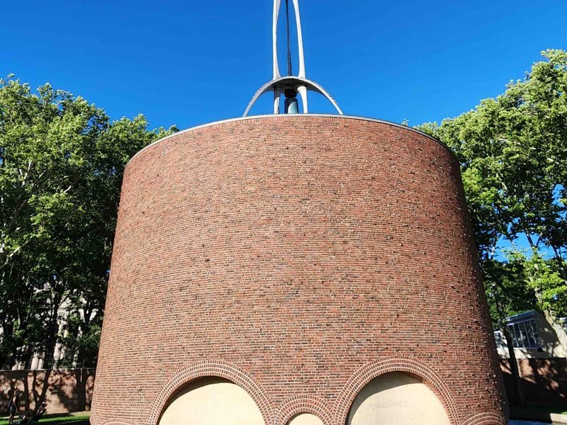 Illustrious Schools: MIT and Harvard University Walking Tour - What the price covers, and what it does not