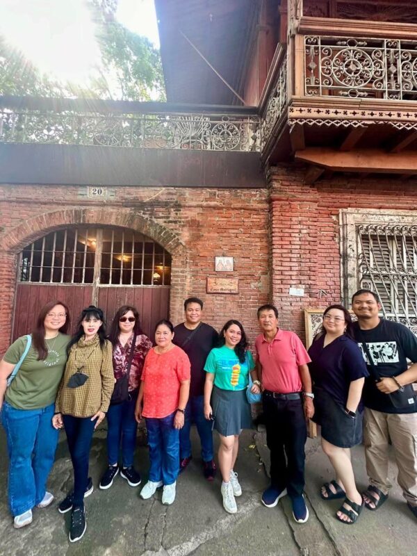 Iloilo City Half-Day Heritage Tour with Snacks at Agatona 1927 Musuem Cafe - Jaro Cathedral, plaza and the National Museum