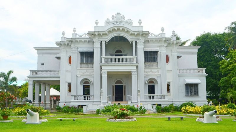 Iloilo City Heritage and Southern Countryside Tour - Jaro Cathedral and the churches south of the city