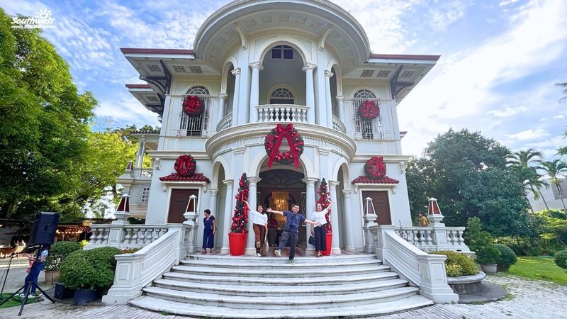 Iloilo City Heritage Tour - Lunch at Tatoy’s or Breakthrough