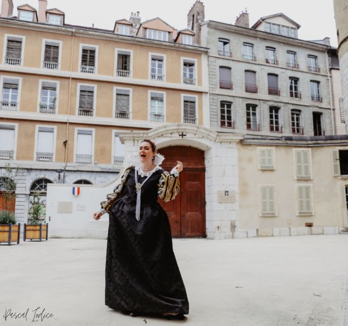 Immerse Yourself in the 17th Century in Grenoble - Booking Details