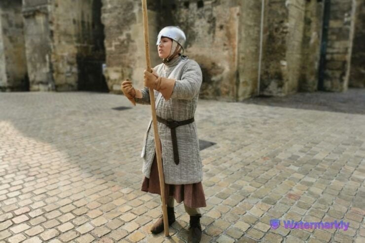 Immersive Guided Tour of Tours in the 13th Century. - Booking Information
