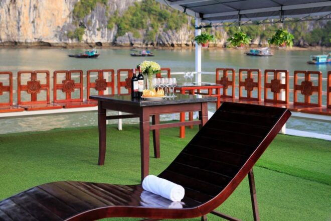 Immersive Halong Bay Cruise: 2 Days 1 Night - Included Services